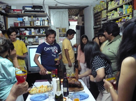 Reunión alrededor de Metele Pata